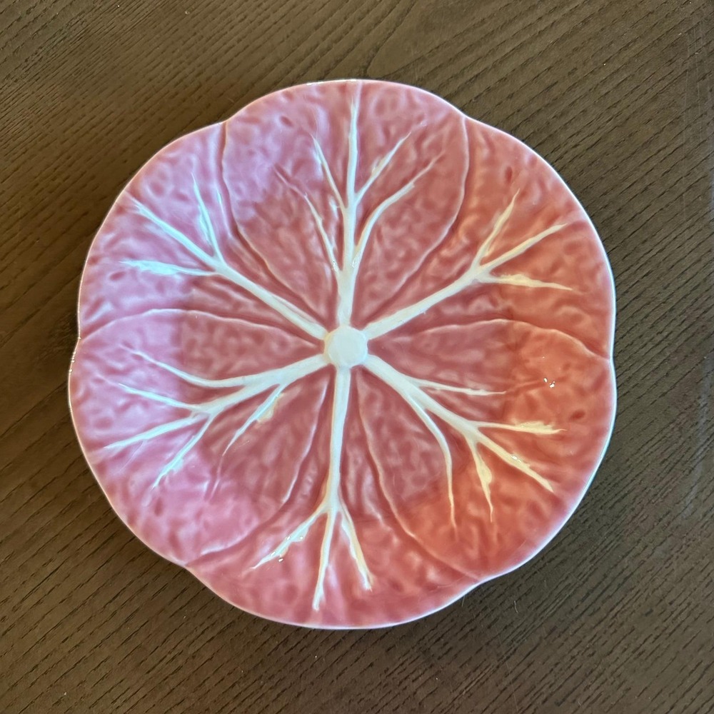 Bordallo Pinheiro Pink Cabbage Leaf Salad Plate Majolica Portugal 7.5 Inch